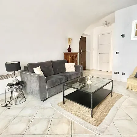 Les Logettes-plage-centre Apartment